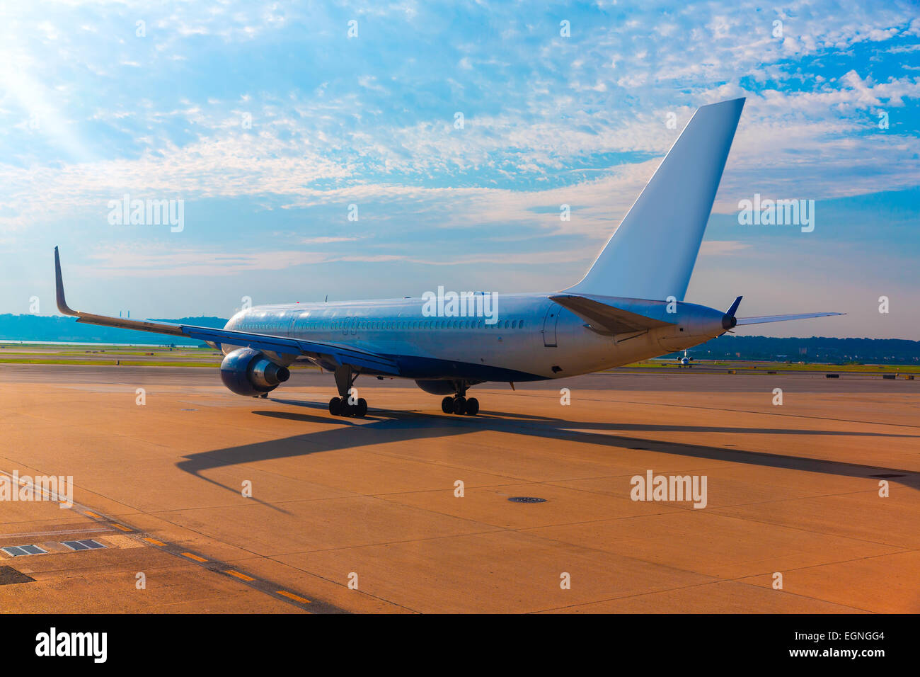 Take off at sunset hi-res stock photography and images - Alamy