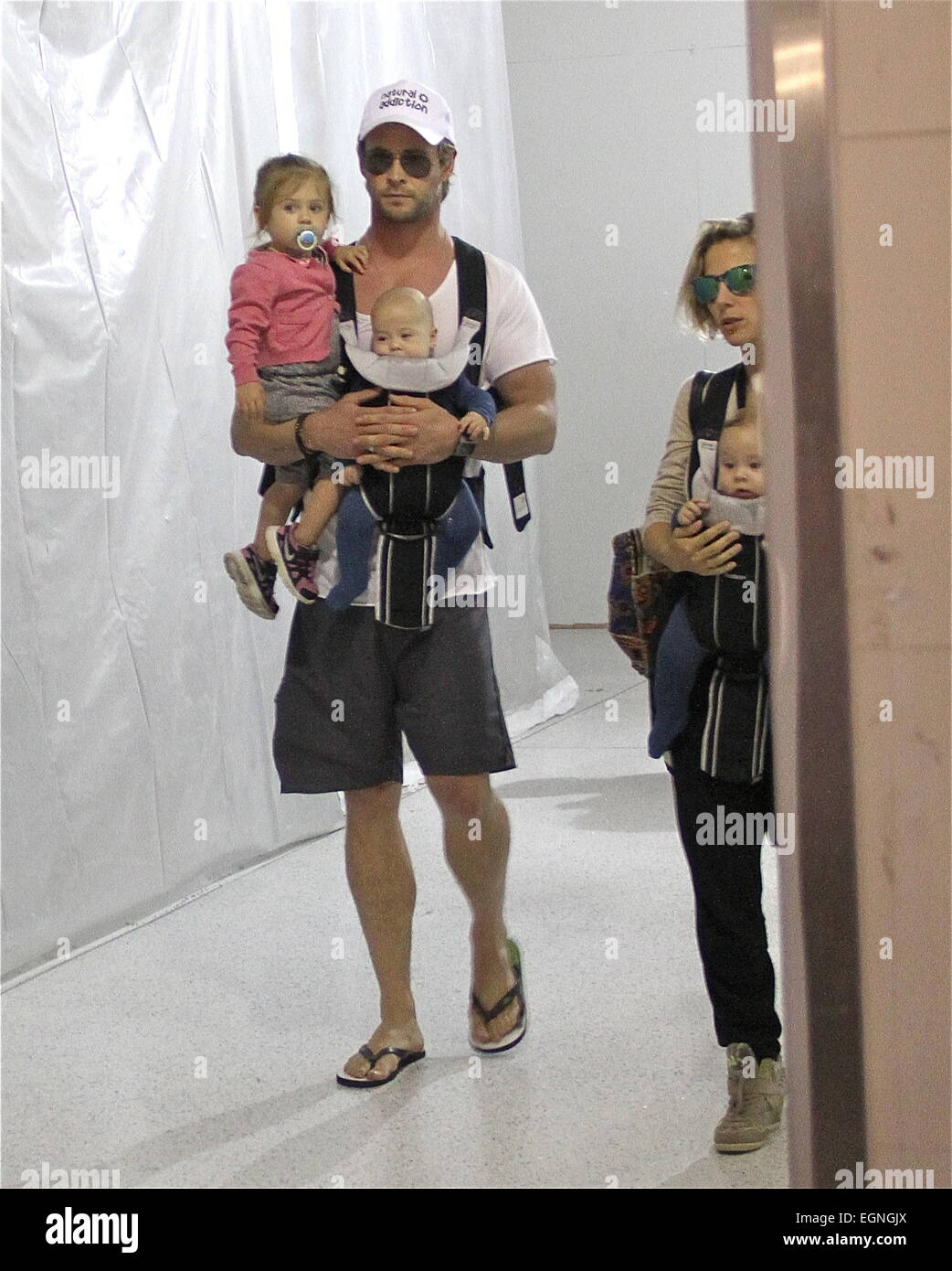 Chris Hemsworth And Elsa Pataky Arrive At Los Angeles - 