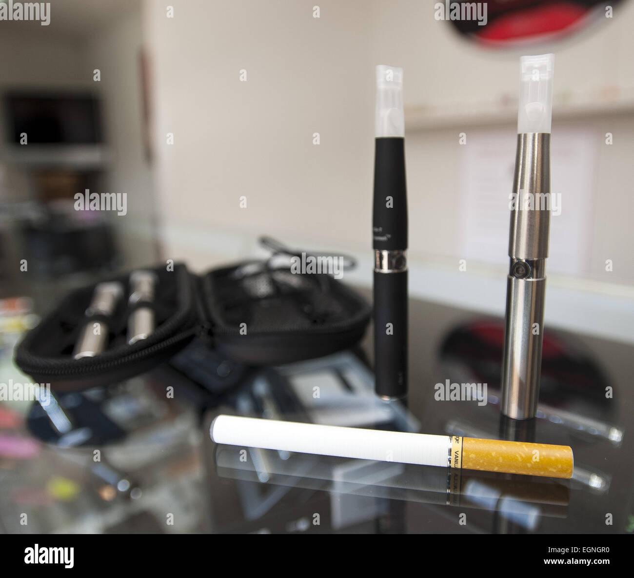 elfbar nachfüll pod läuft aus Nicotine Free E-Cig main image 0