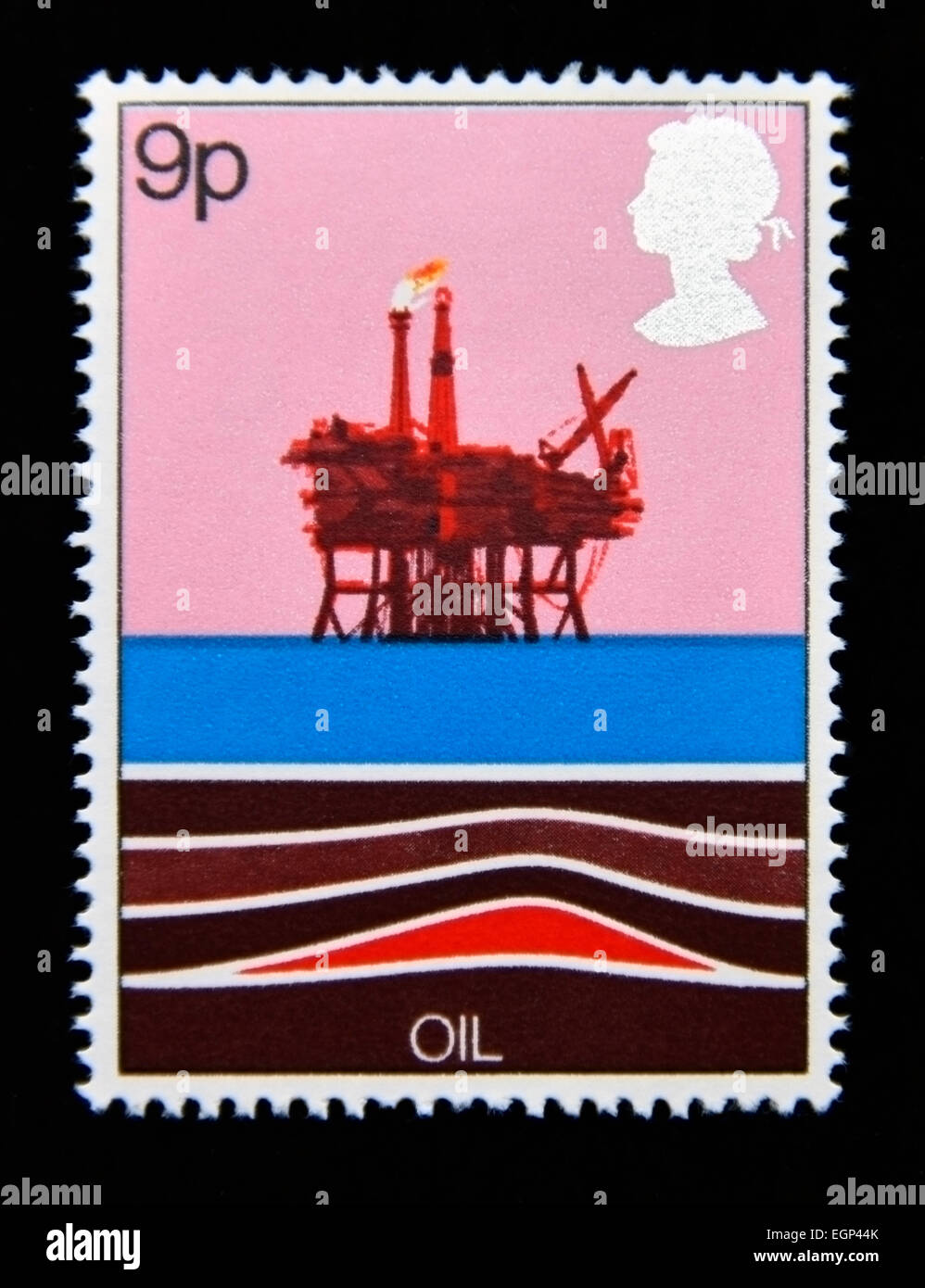 Postage stamp. Great Britain. Queen Elizabeth II. 1978. Energy Resources. Oil - North Sea Production Platform. 9p. Stock Photo