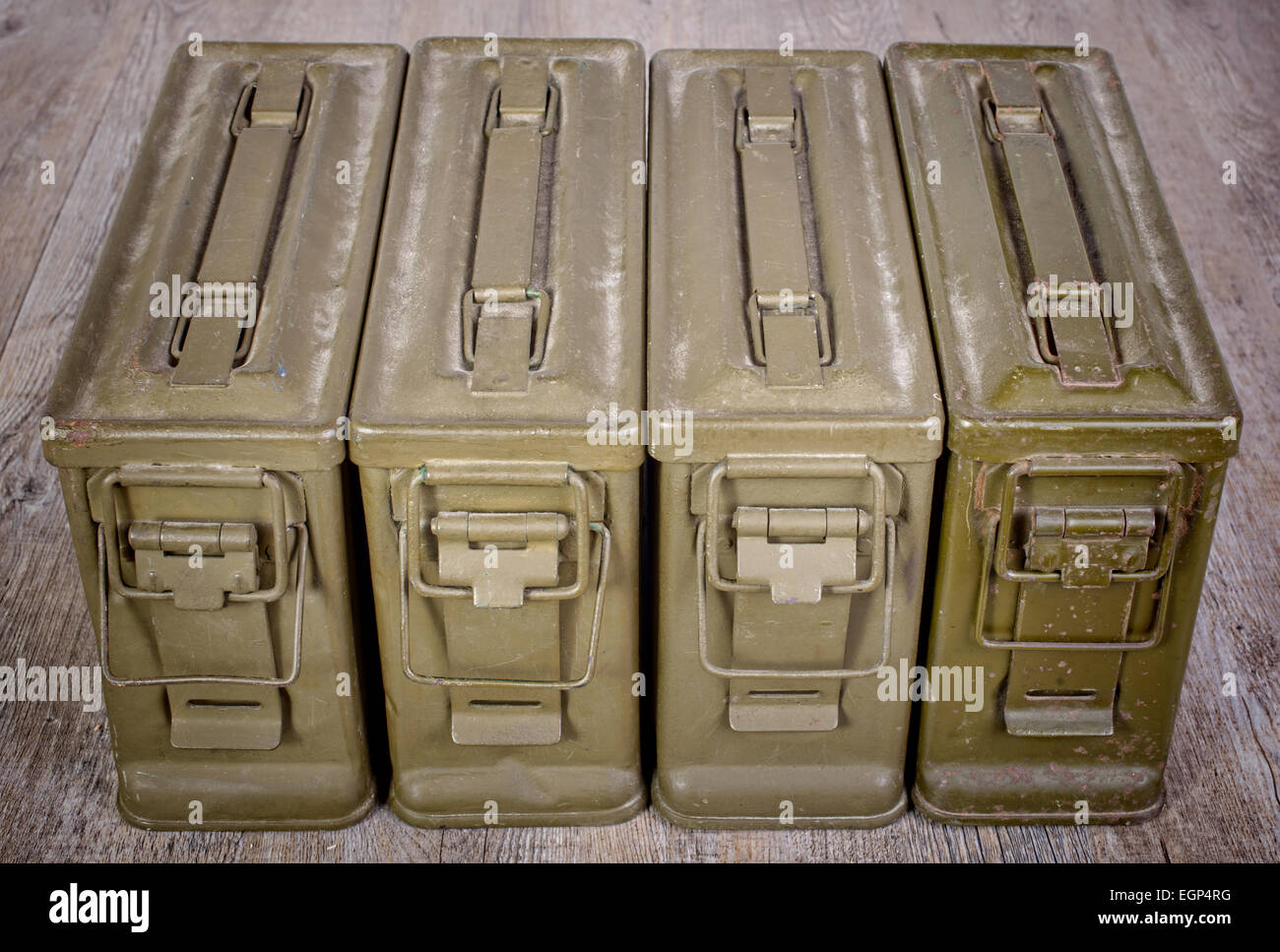 Wooden ammo box hires stock photography and images Alamy