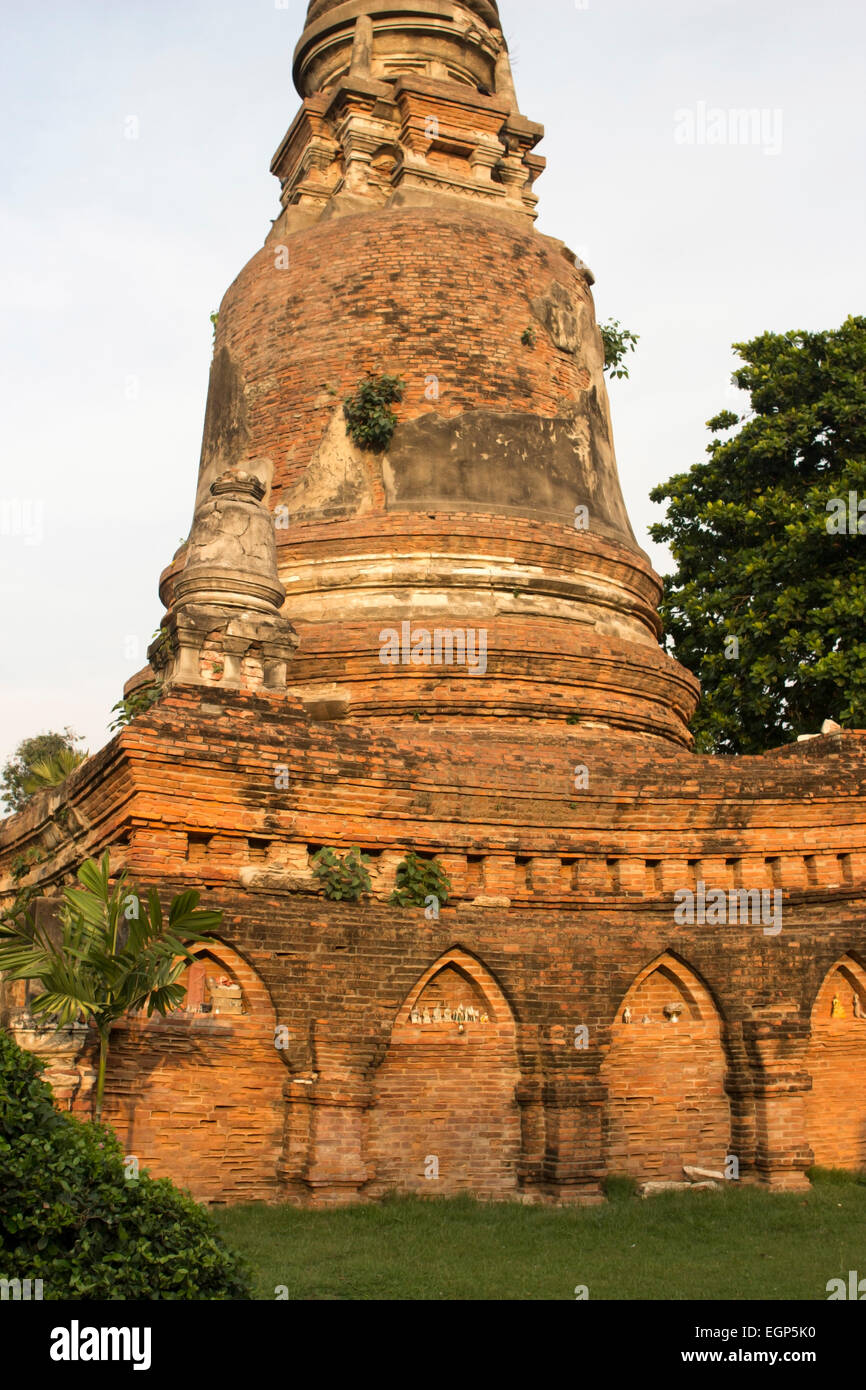 Ayutthaya Temple architecture Stock Photo - Alamy