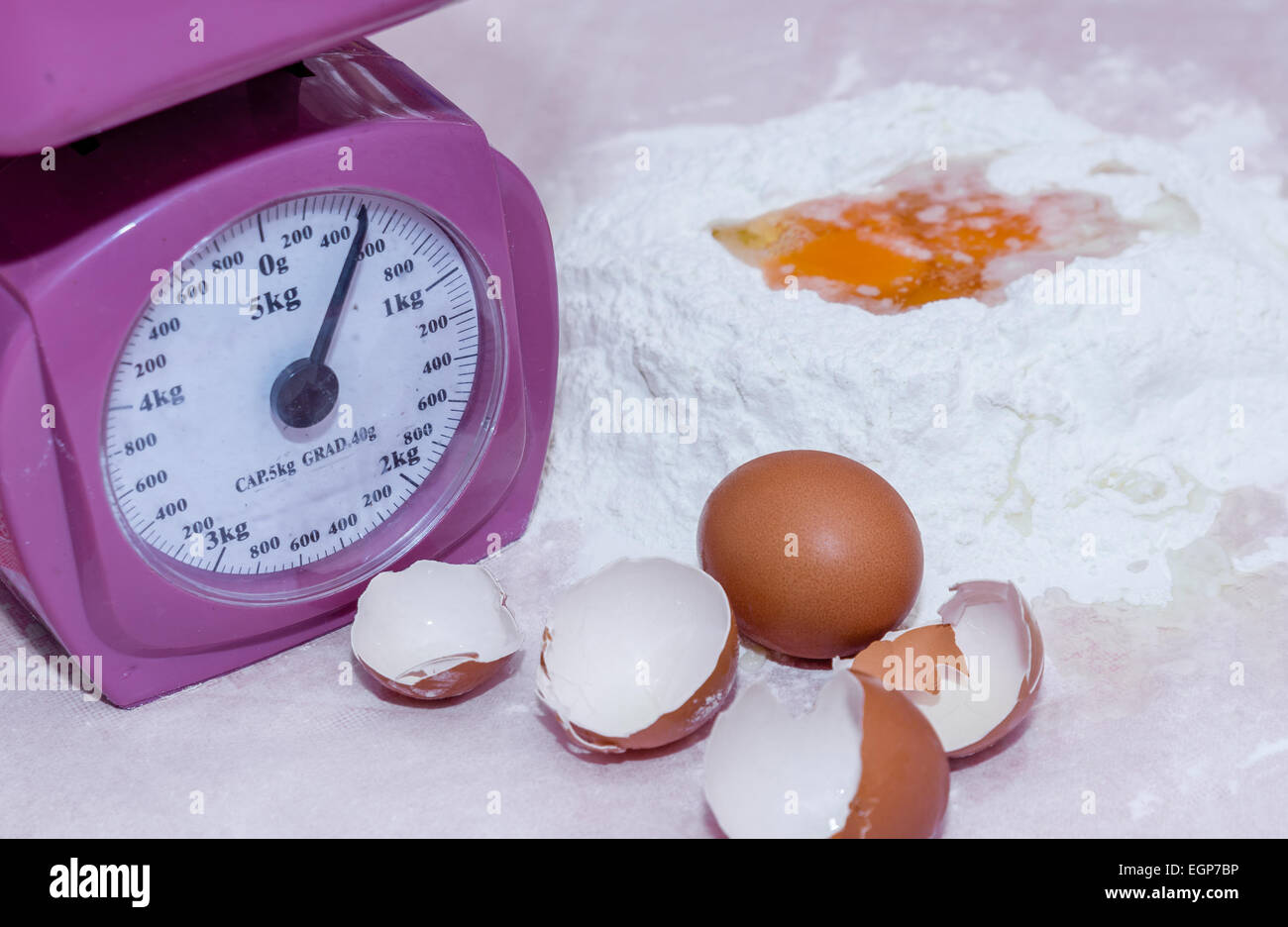 Cook Weighing Hamburger Bun Dough on Scale on Marble Counter Stock Photo -  Image of food, closeup: 272756232