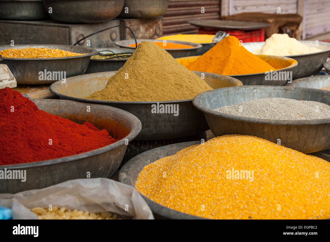 spices on display at a market in Jodhpur, Rajasthan, India Stock Photo