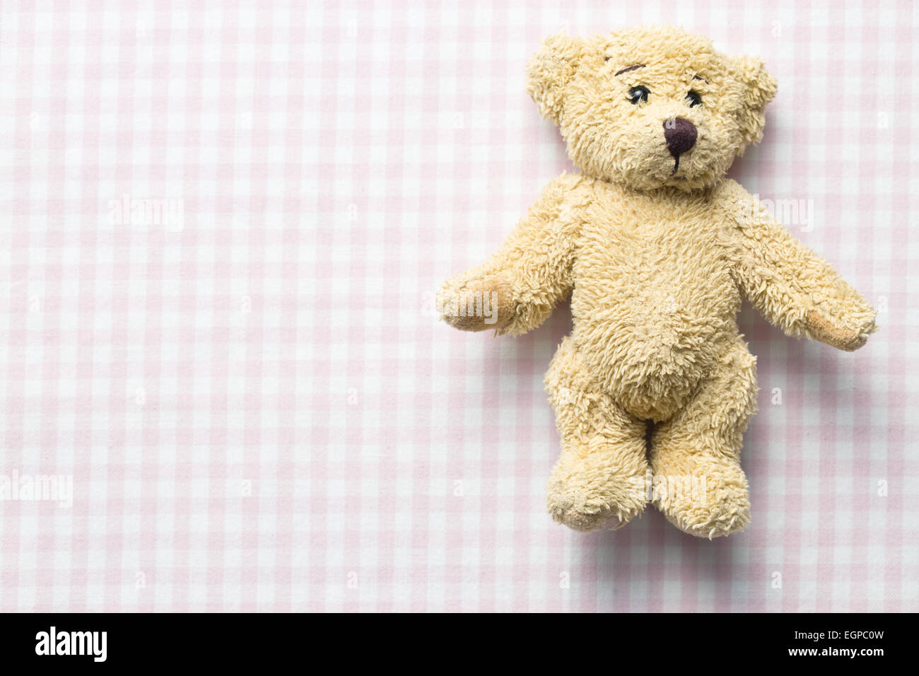 Teddy bear by itself hi-res stock photography and images - Alamy