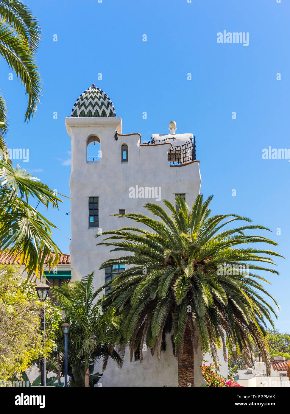 The Ablitt House is a 5story, 20 foot by 20 foot wide house in old