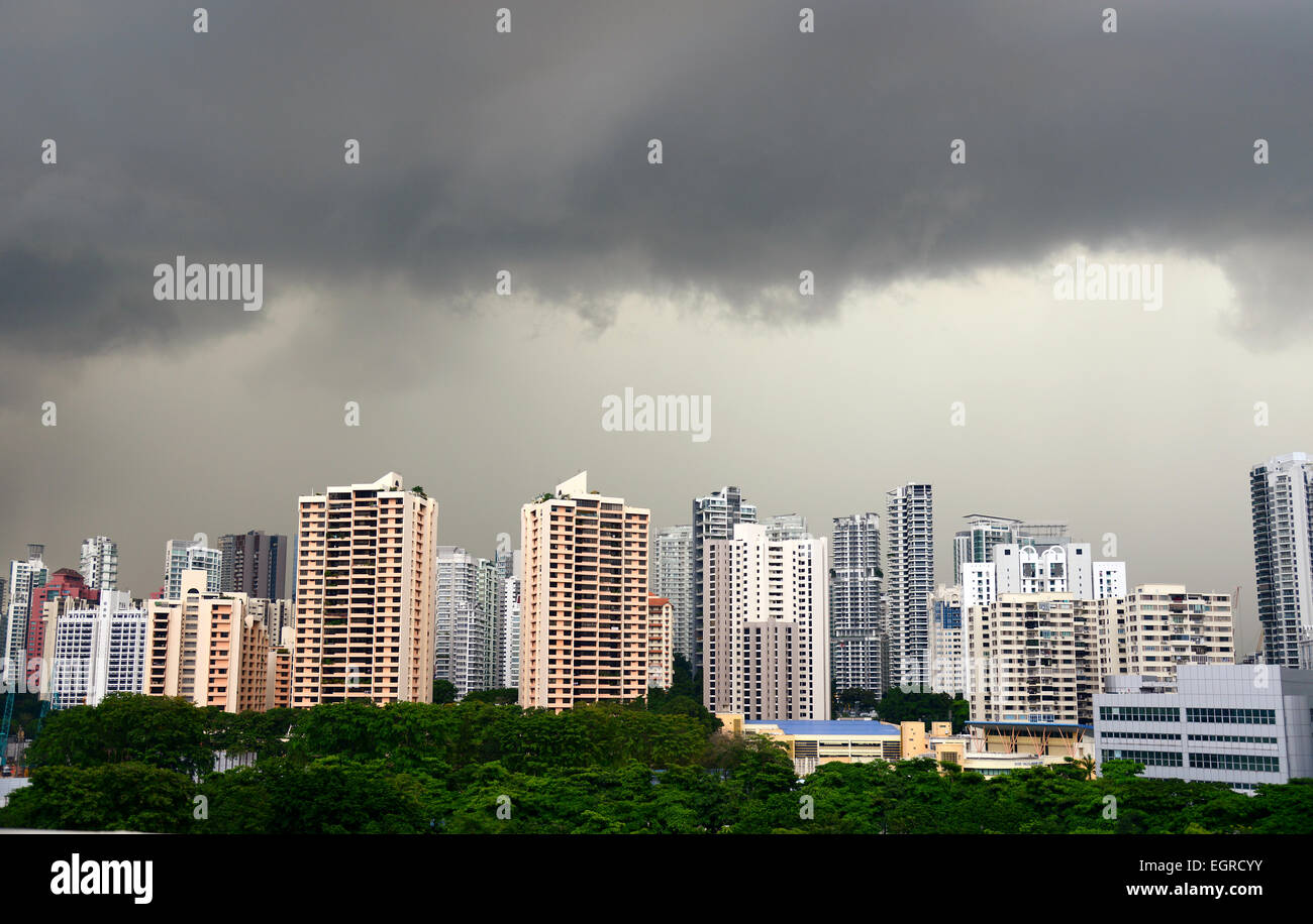 High rise apartments singapore hi-res stock photography and images - Alamy