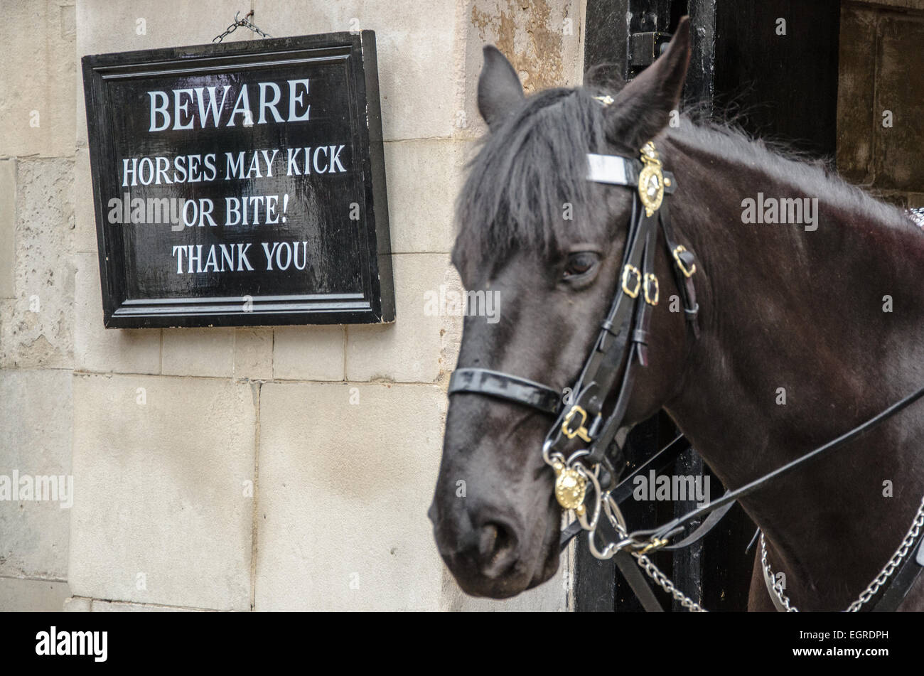 Beware of horses sign hires stock photography and images Alamy