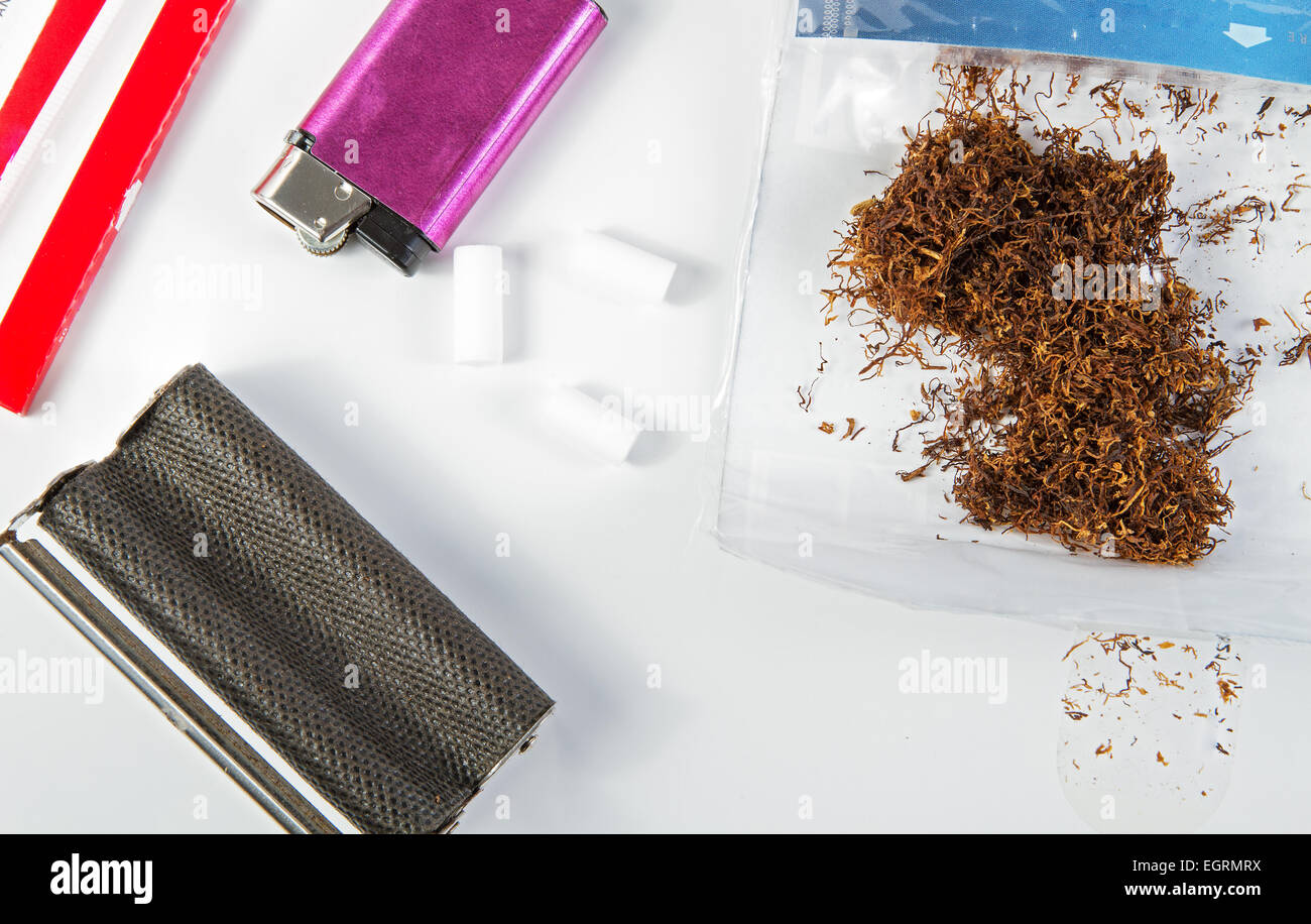 Components and tools for making homemade cigarettes Stock Photo Alamy
