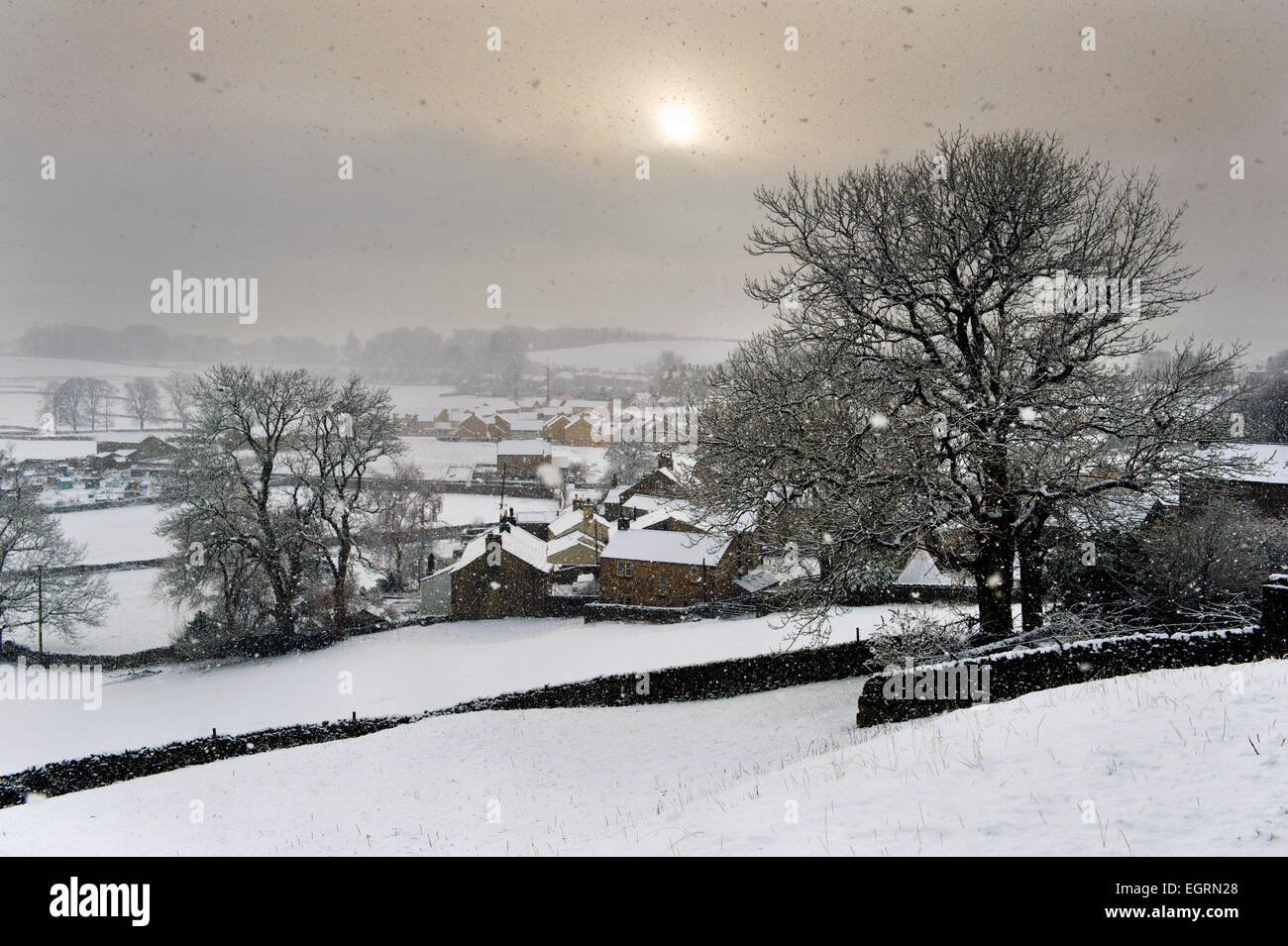 Settle, North Yorkshire, UK. 01st Mar, 2015. An afternoon snow storm
