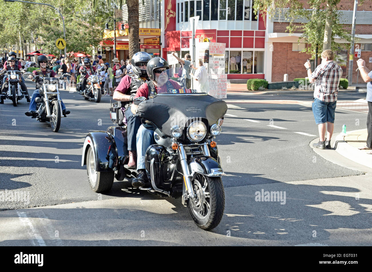 HarleyDavidson Australian National Rally 'Thunder Run' down Peel Street Tamworth. Sunday 1st HarleyDavidson Australian National Rally 'Thunder Run' down Peel Street Tamworth. Sunday 1st