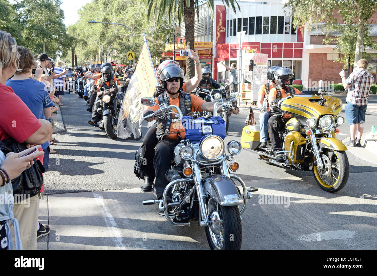 HarleyDavidson Australian National Rally 'Thunder Run' down Peel Street Tamworth. Sunday 1st HarleyDavidson Australian National Rally 'Thunder Run' down Peel Street Tamworth. Sunday 1st