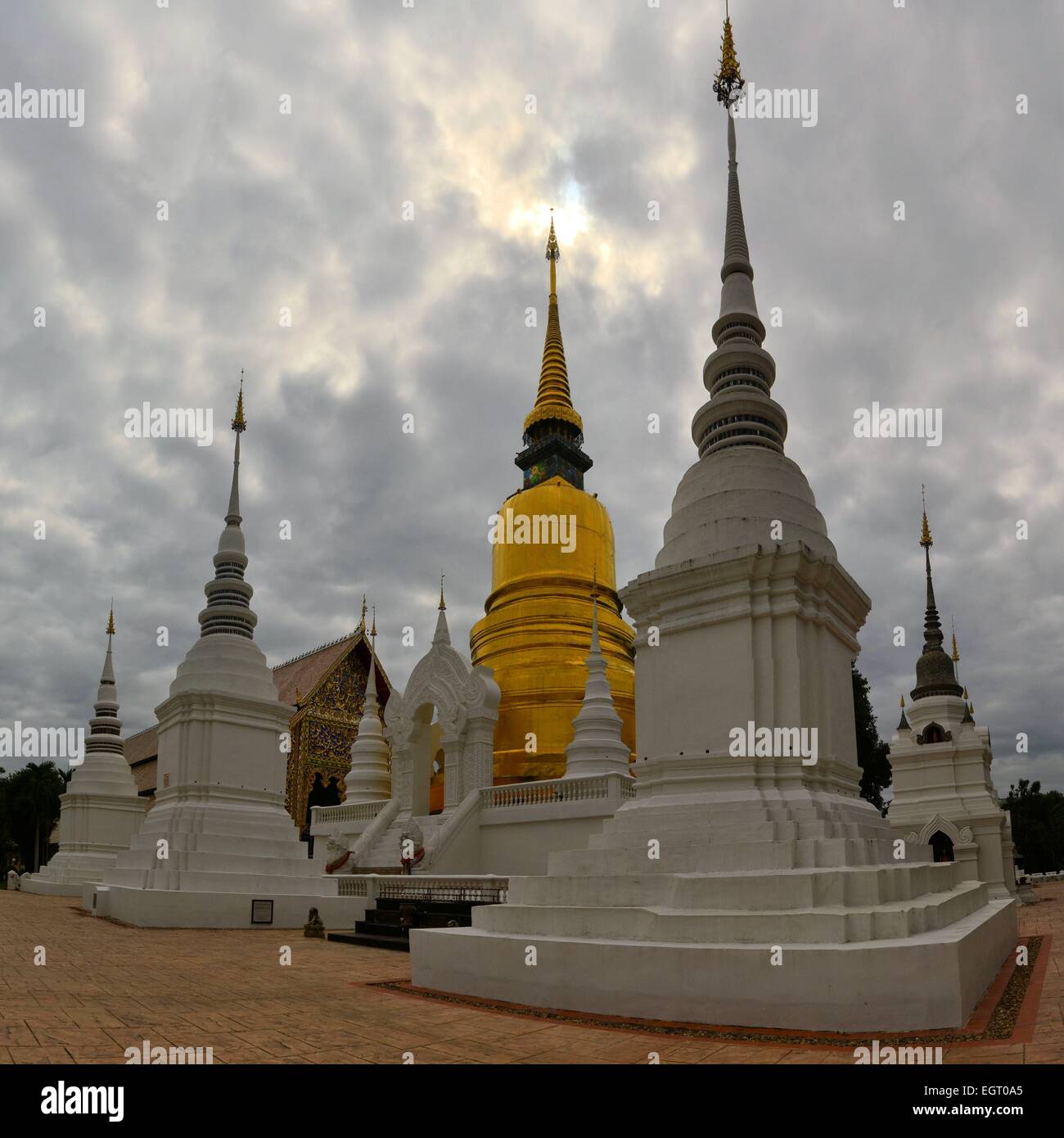 golden-and-white-stupas-in-chiang-mai-thailand-stock-photo-alamy