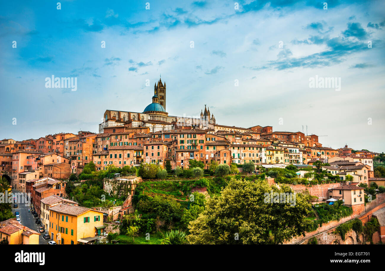 Historic centre with the cathedral Cattedrale di Santa Maria Assunta, Siena, Tuscany, Italy Stock Photo