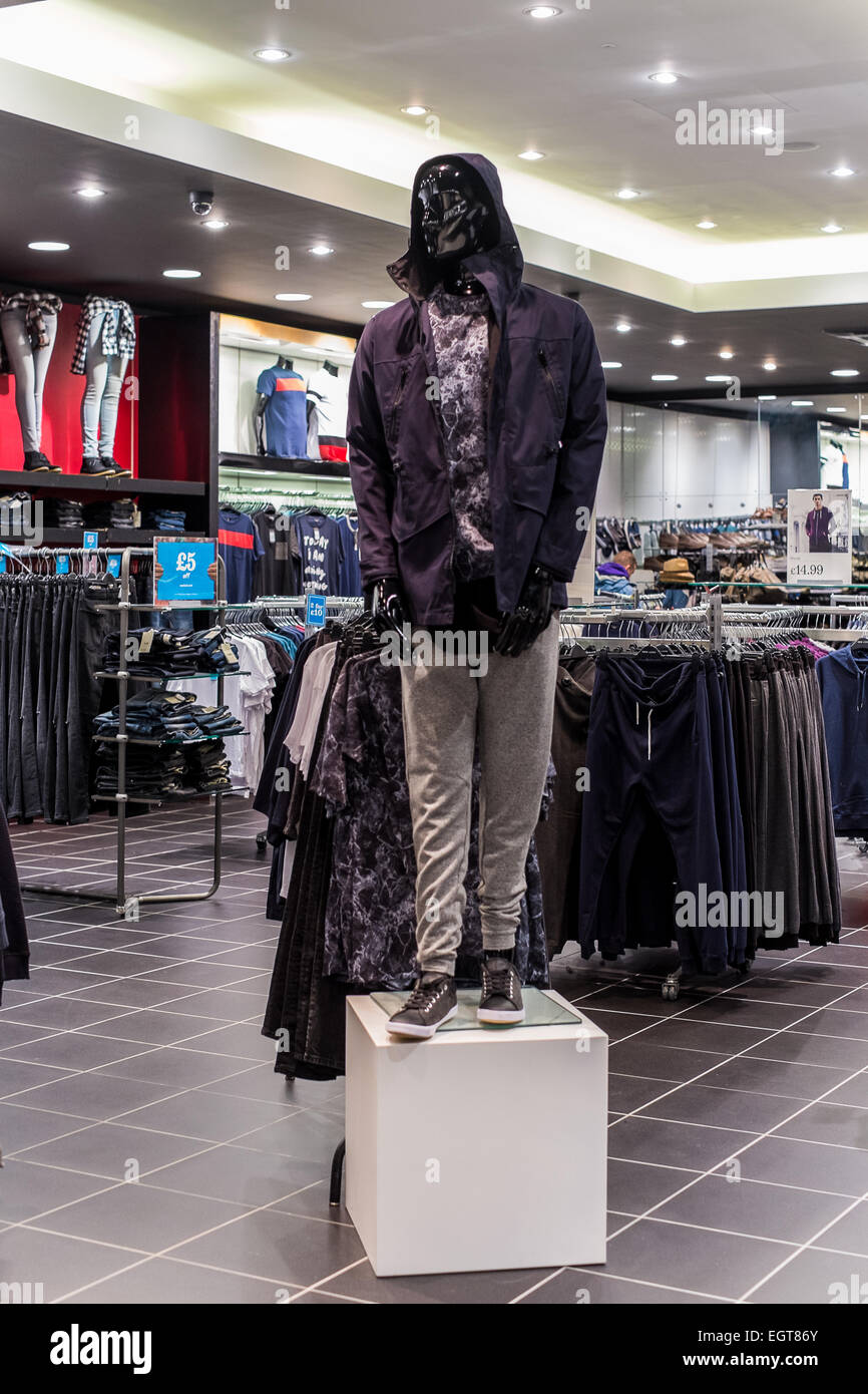 trending clothes website