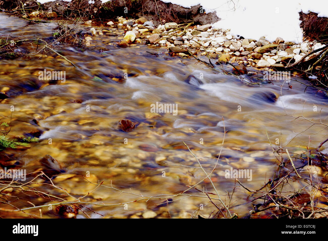 Pebbles in stream hi-res stock photography and images - Alamy