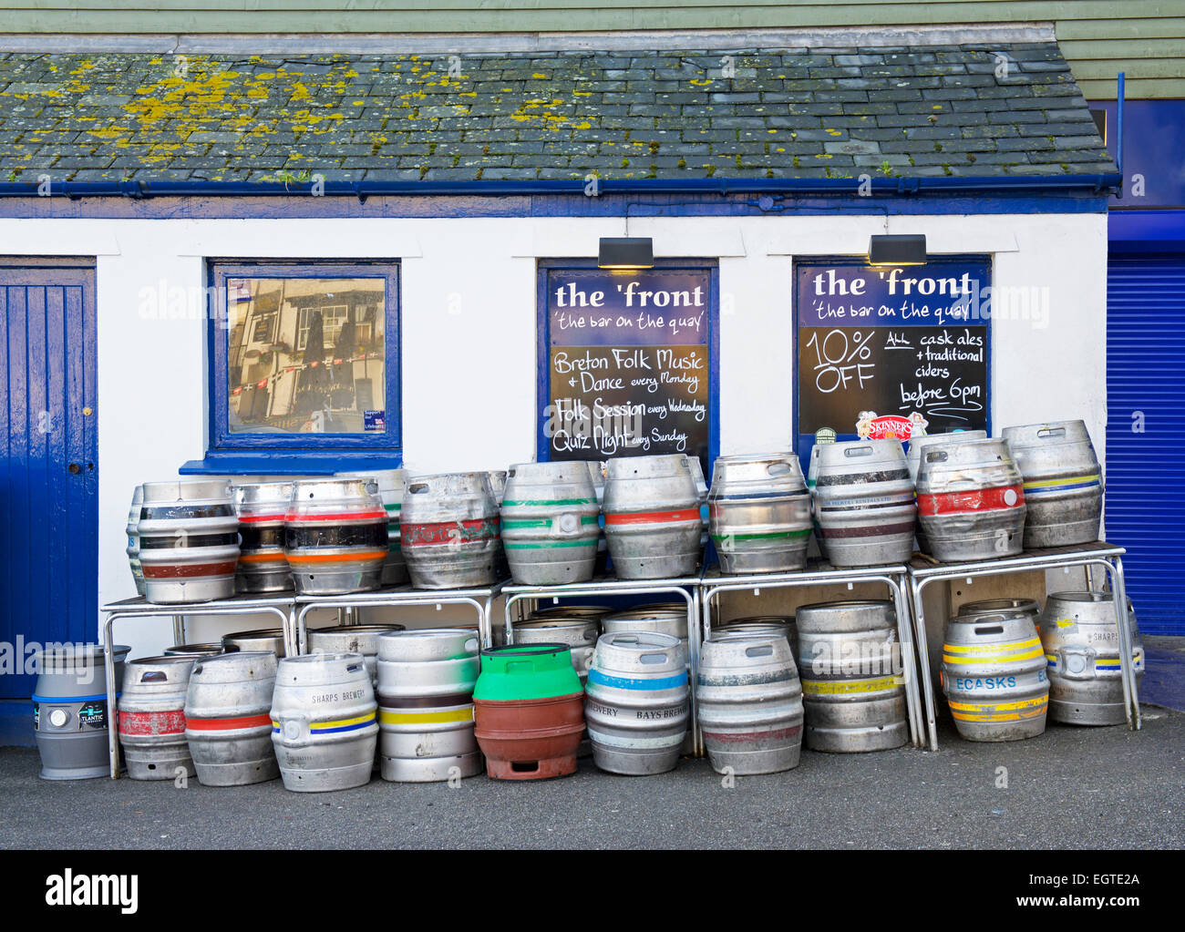 Empty beer kegs hires stock photography and images Alamy