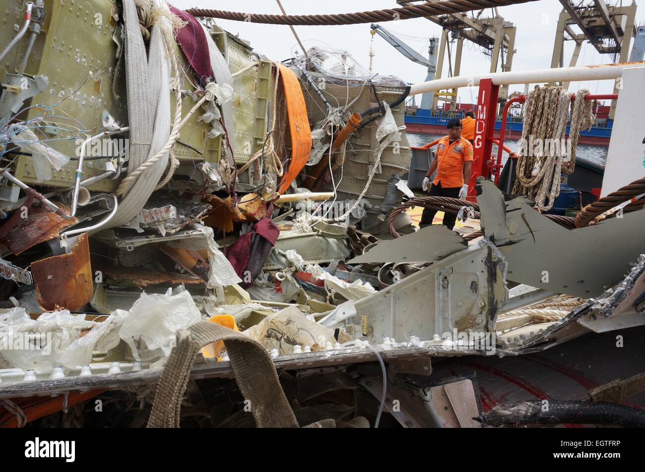 Jakarta, Jakarta, Indonesia. 2nd Mar, 2015. Peoples seen the remains of ...