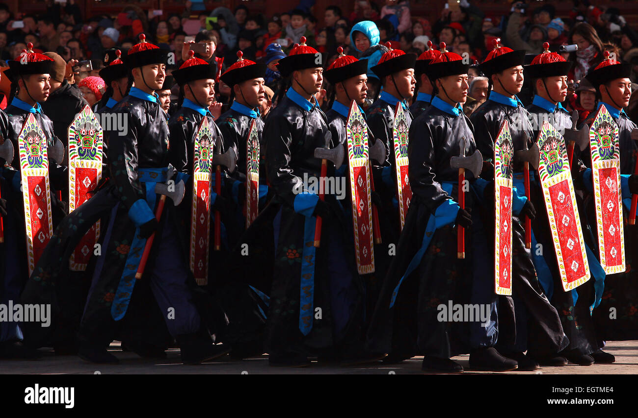 Beijing, CHINA, China. 23rd Feb, 2015. Chinese visit the Temple of ...