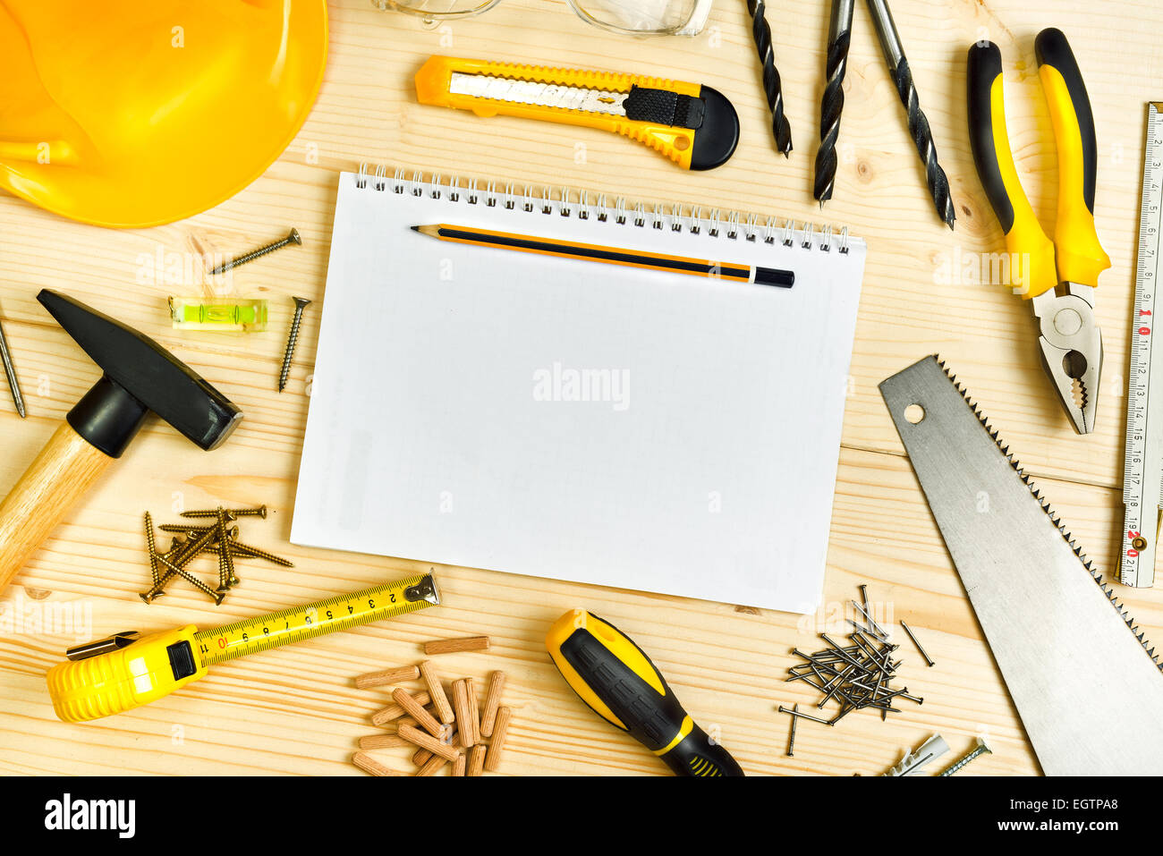 Planning a Project in Carpentry and Woodwork Industry, Notebook and