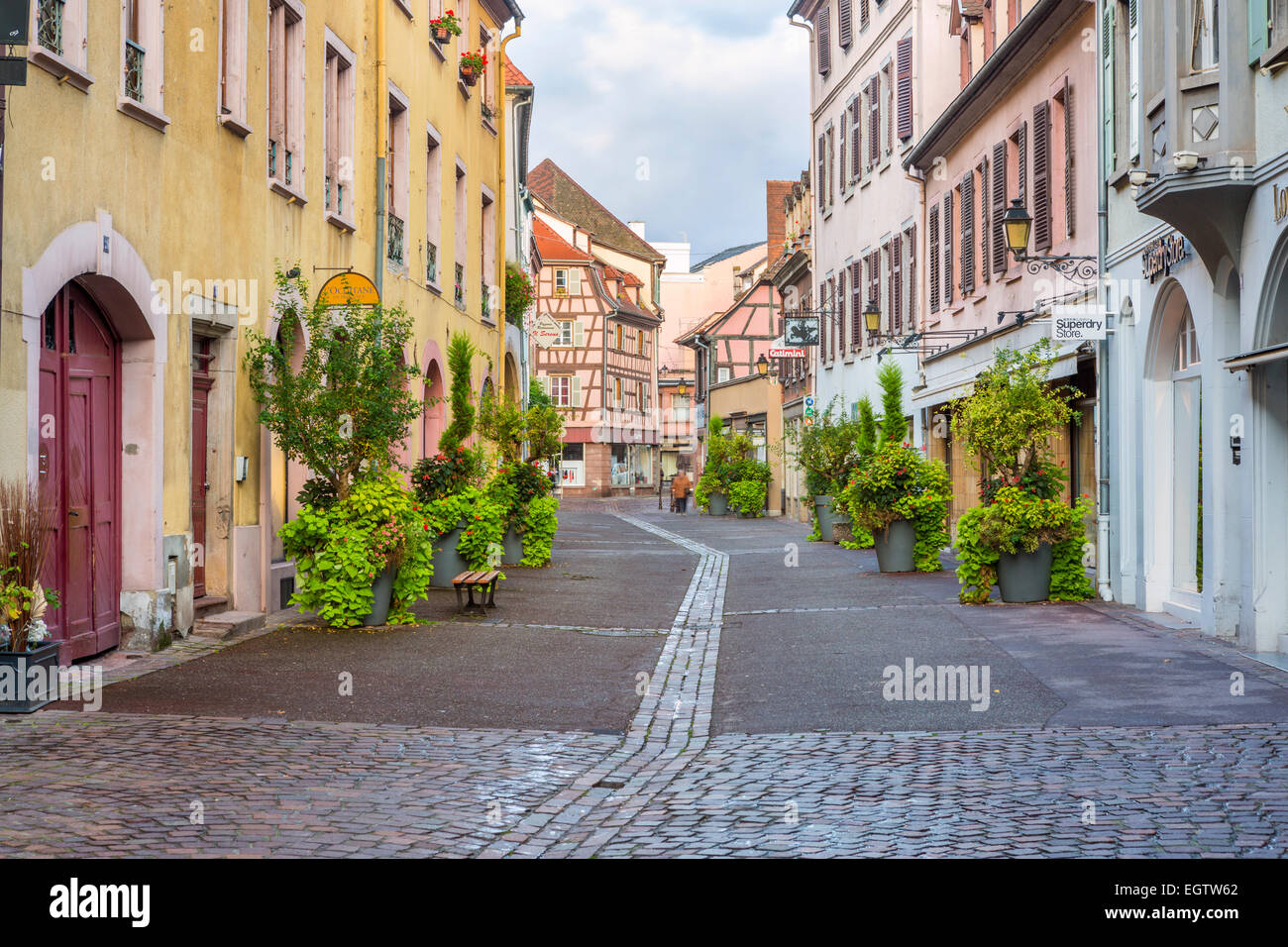 Street with old houses hi-res stock photography and images - Page 2 - Alamy
