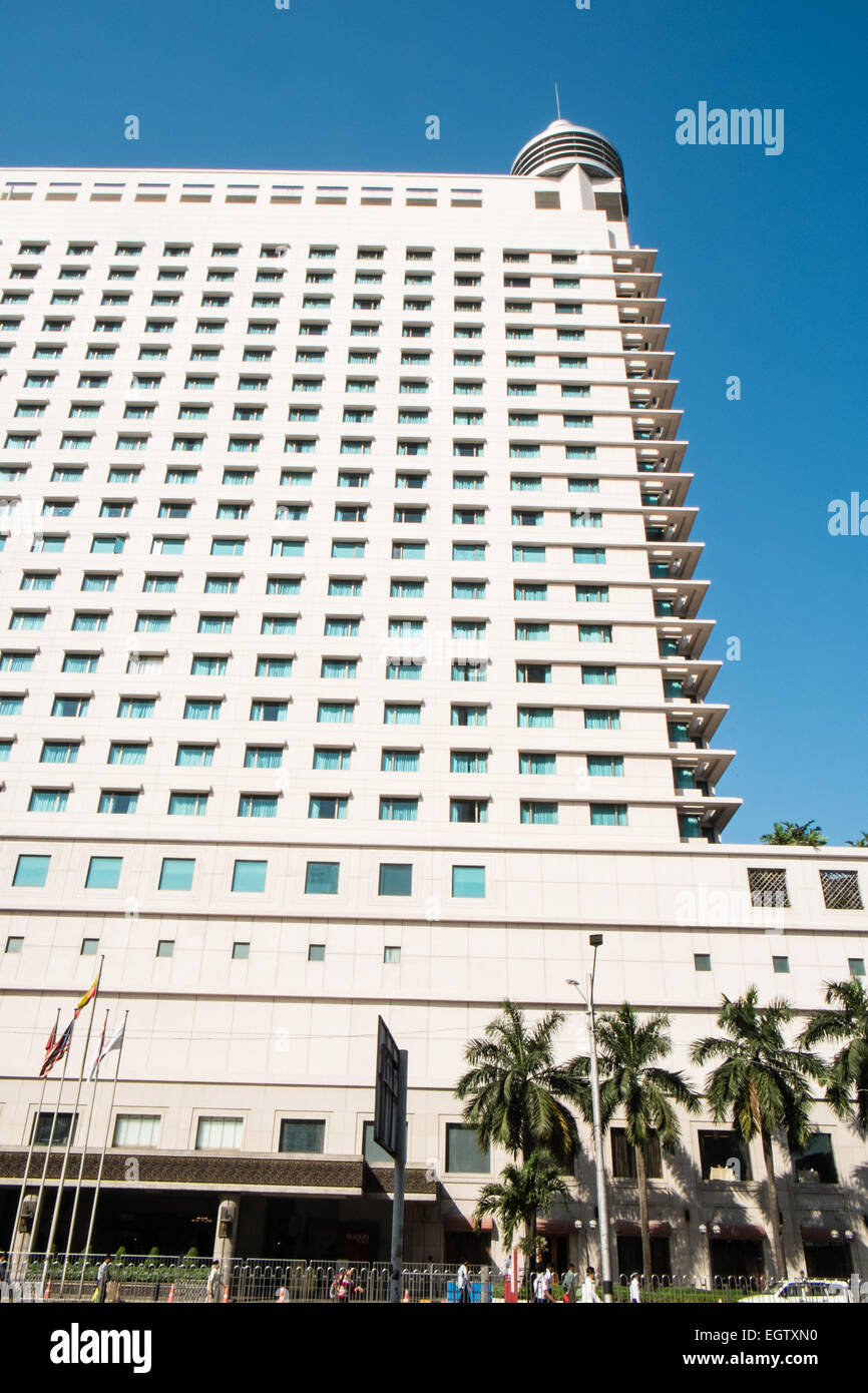 Sule Shangri La Luxury Hotel In Downtown Yangonrangoon - 