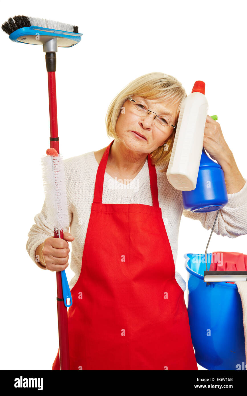 Срочно требуется. Требуется уборщица объявление. Требуется уборщица. Требуются уборрщица. Требуется уборщица подработка.