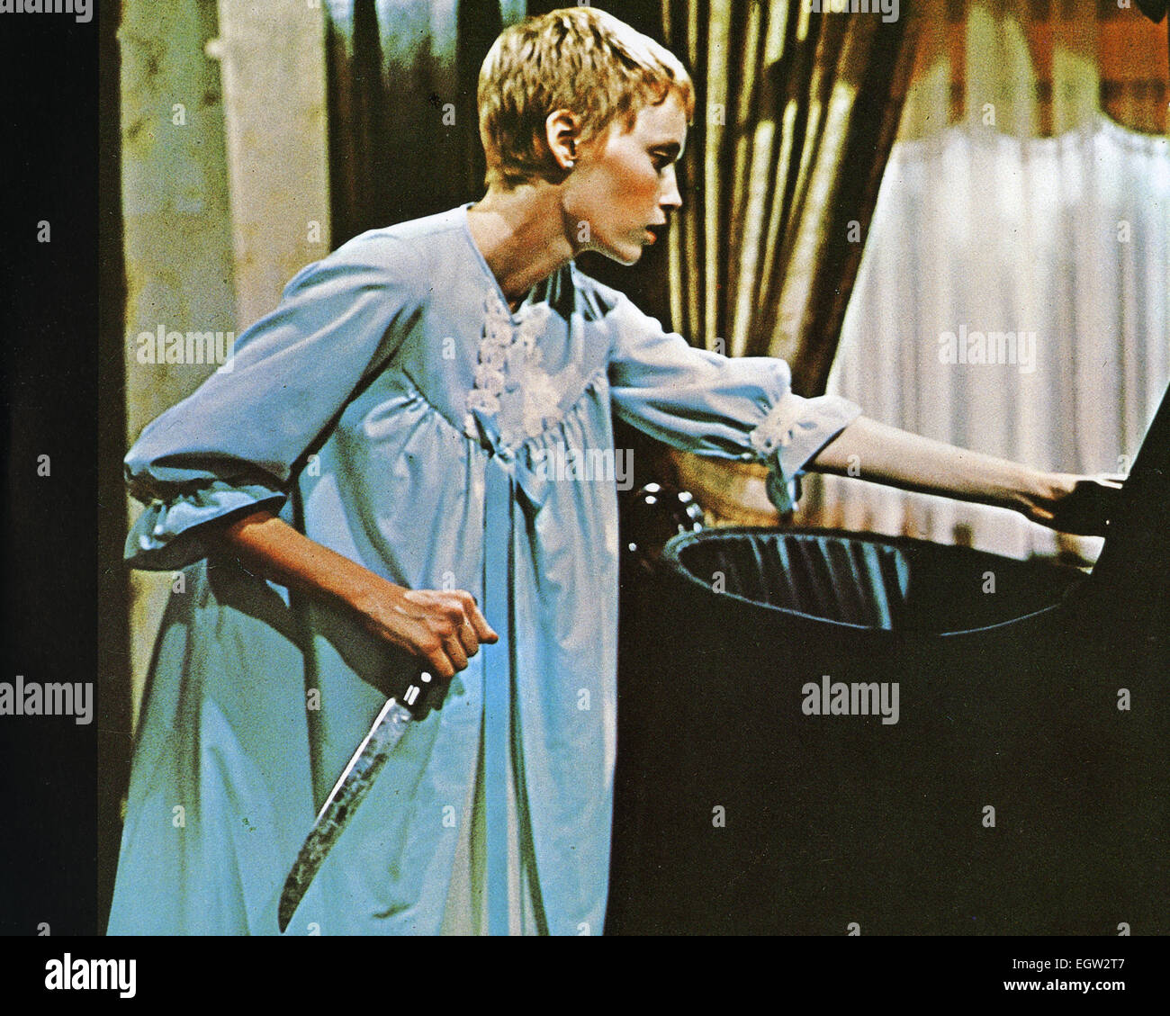 Mia Farrow Rosemary s Baby Hi res Stock Photography And Images Alamy