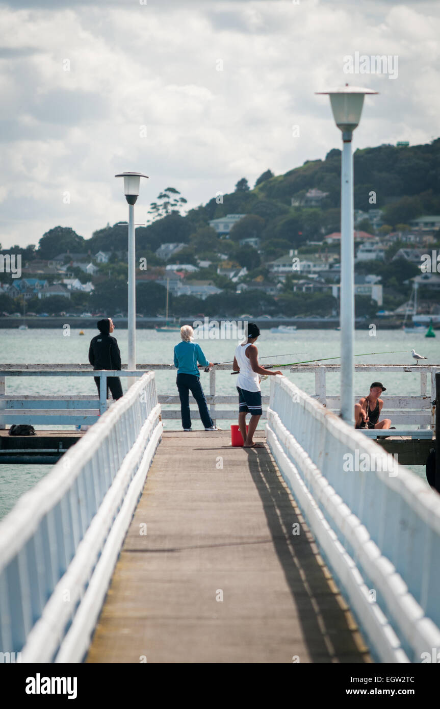 Orakei wharf fishing hires stock photography and images Alamy