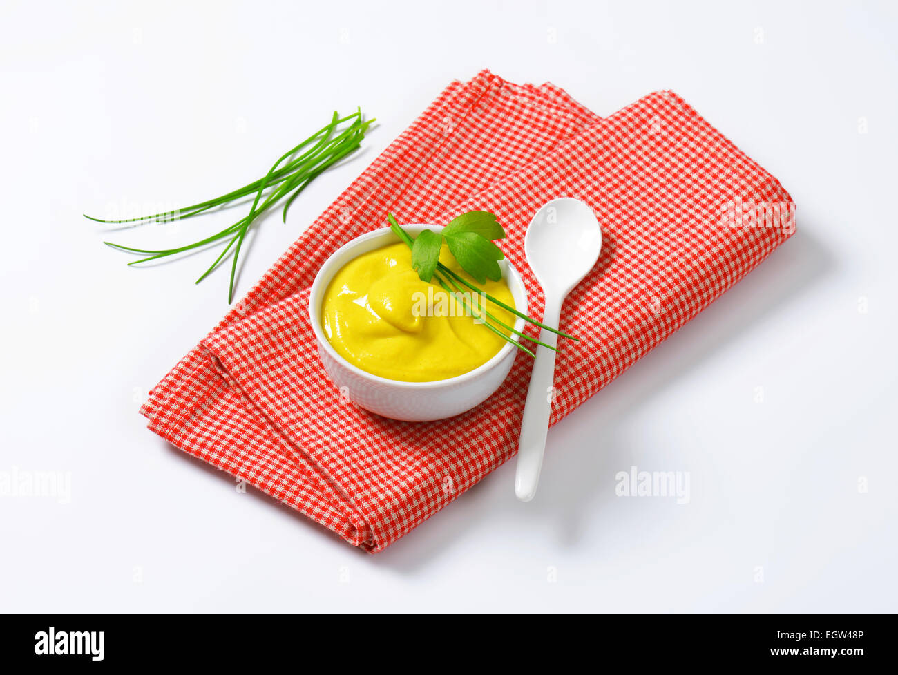 Bowl of smooth Dijon mustard Stock Photo Alamy