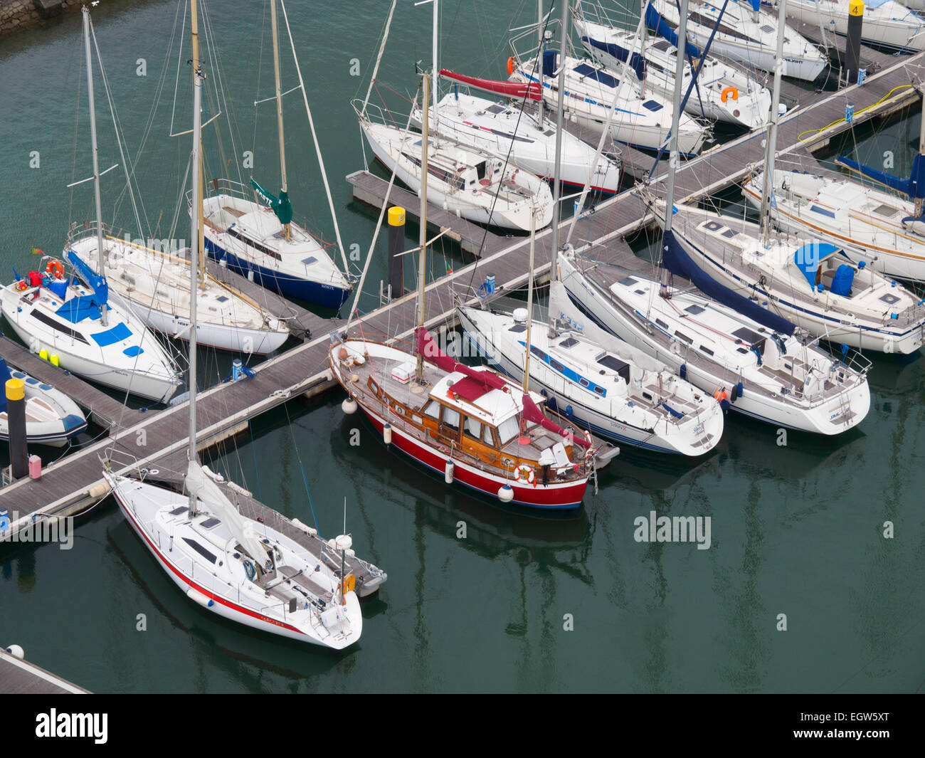 Aerial view of sailing boats docked at a marina Stock Photo - Alamy