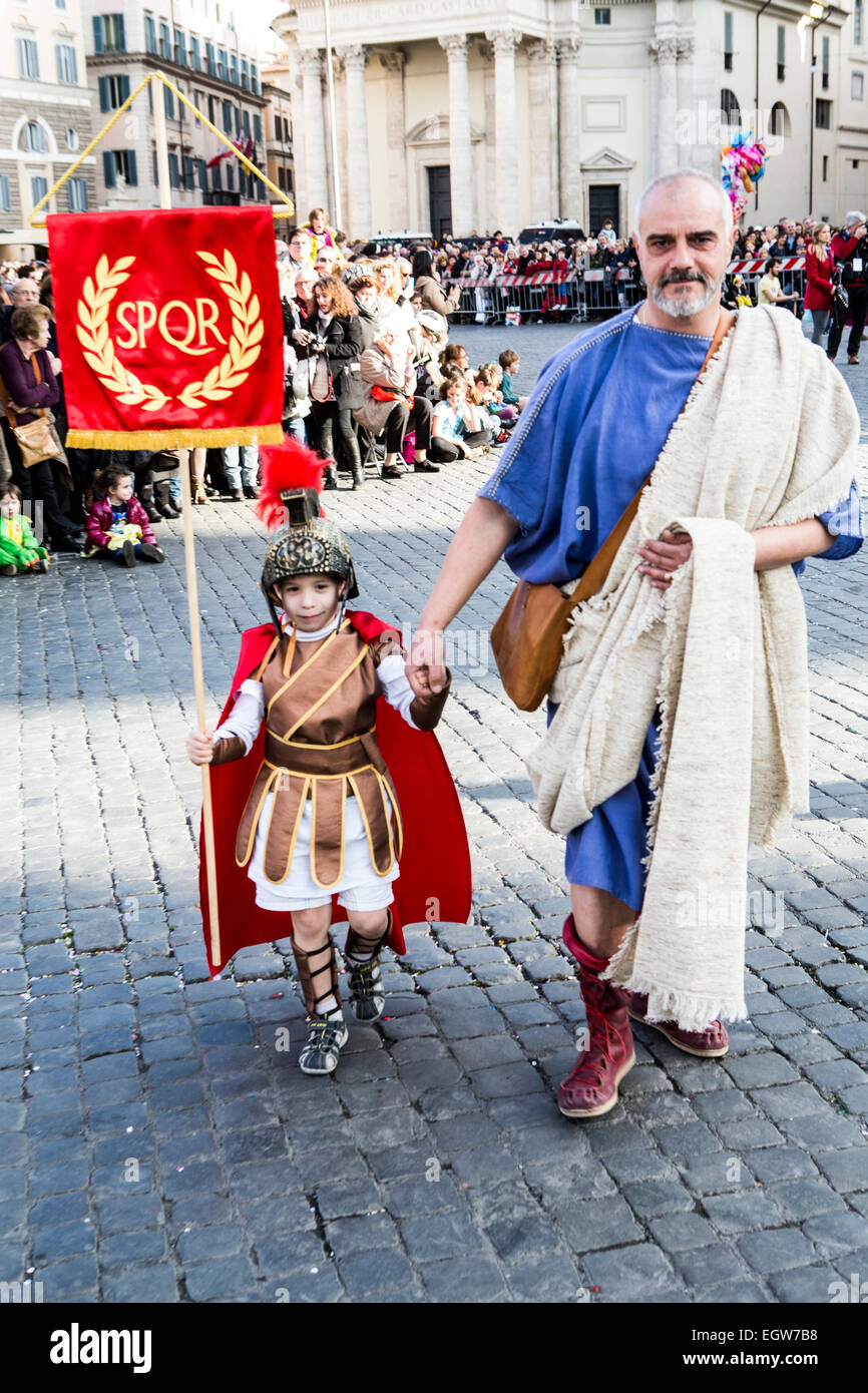 Parade for Carnevale Romano 2015, Rome, Italy Stock Photo - Alamy