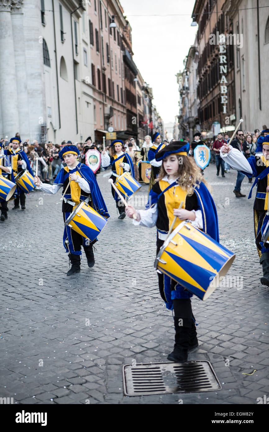 Parade for Carnevale Romano 2015 Stock Photo - Alamy