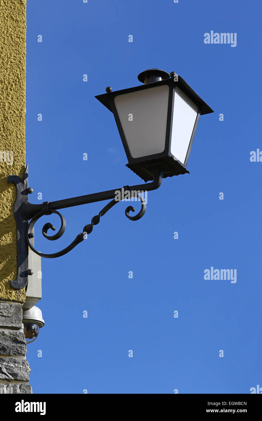Cast iron street light hires stock photography and images Alamy