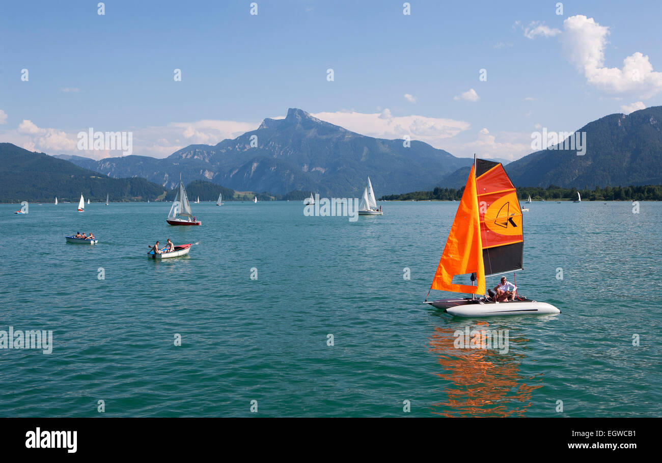 Sailboats on Lake Mondsee with Schafberg, Mondsee, Salzkammergut, Upper Austria, Austria Stock Photo
