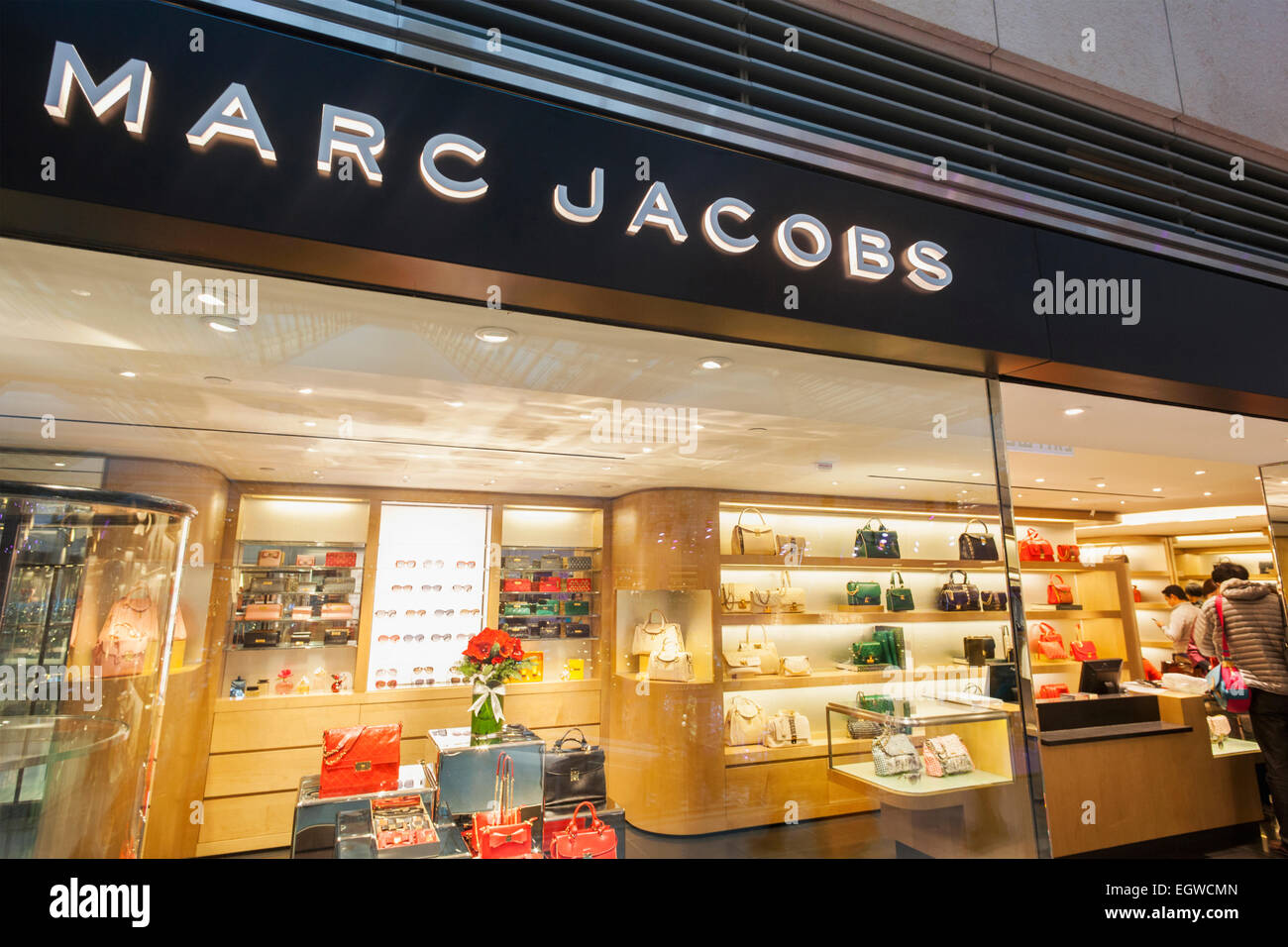 Update more than 124 marc jacobs bag changi airport super hot ...