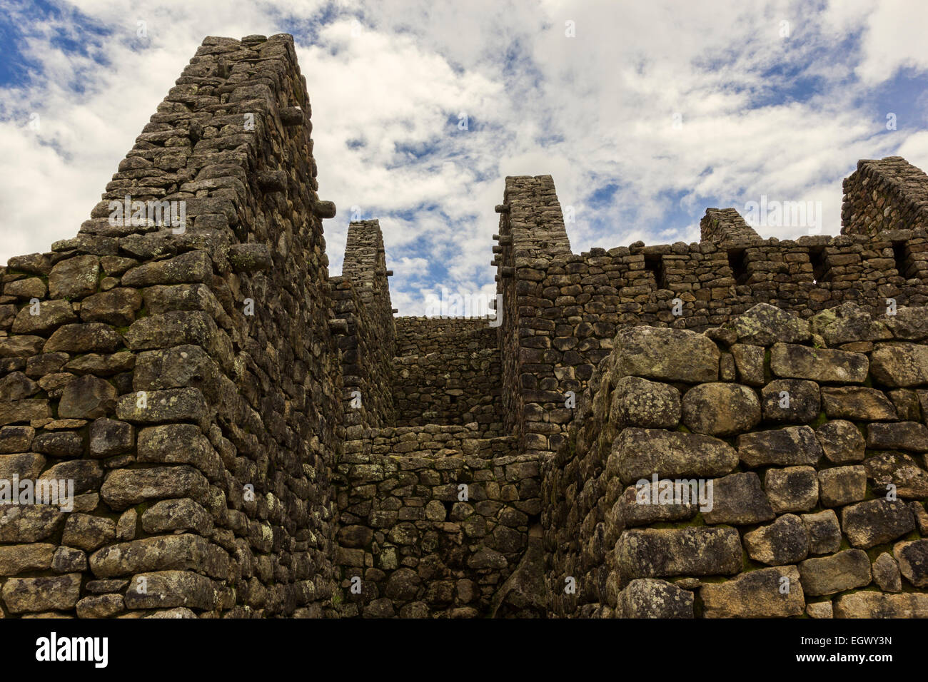 Macchu picchu ruins andes hi-res stock photography and images - Alamy