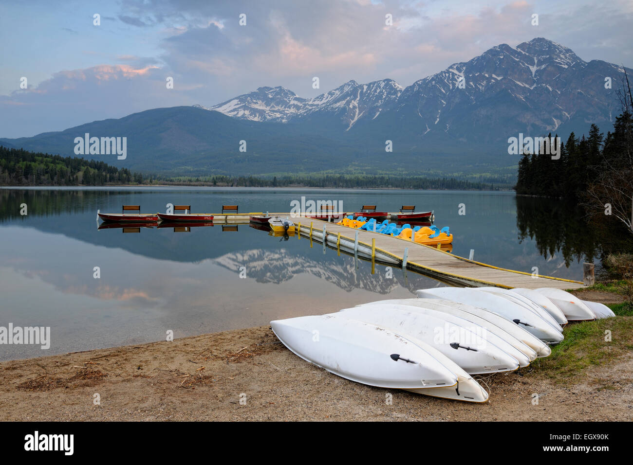 Reflections in Pyramid Lake with Pyramid Lake Resort boat docks, Jasper