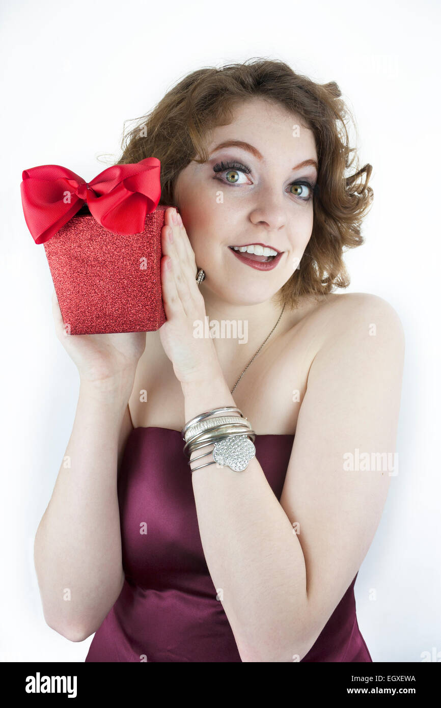 Burgundy jewelry box hi-res stock photography and images - Alamy