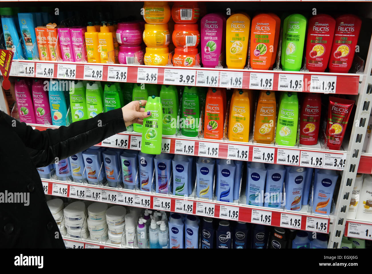 GERMANY - FEBRUARY 2015: Shelves with a variety of Shampoos in a Kaufland  supermarket Stock Photo - Alamy