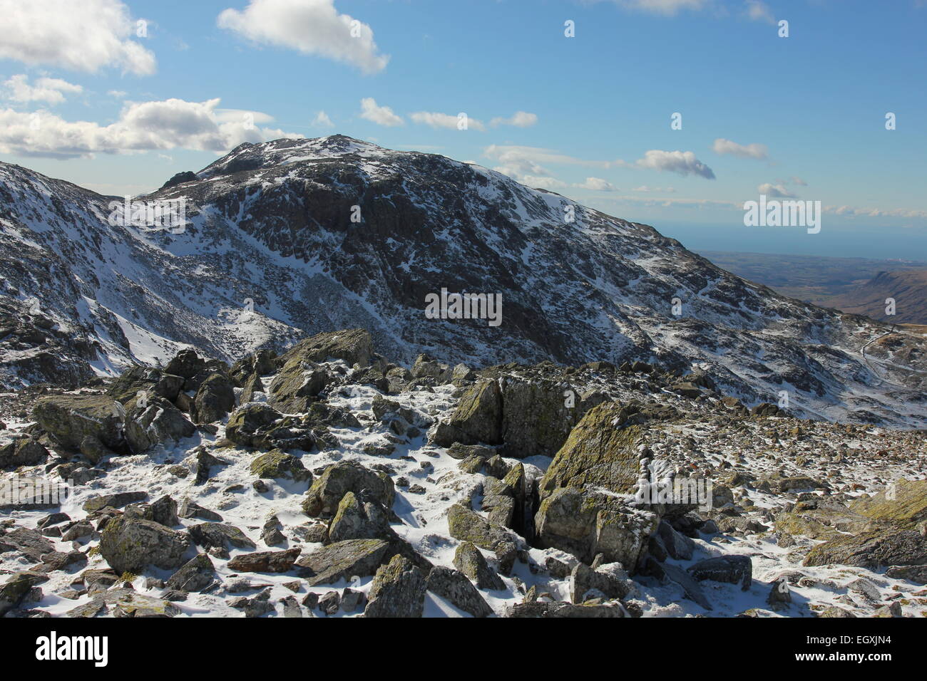 scafell-pike-winter-scafell-pike-in-snow-from-great-end-english-lake