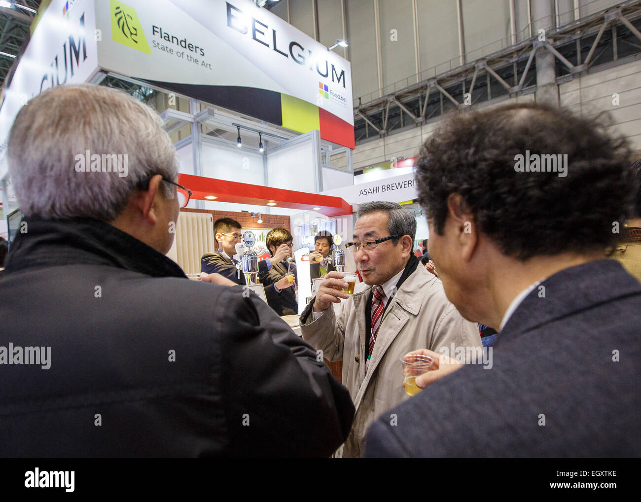 Food booth japan hi-res stock photography and images - Alamy