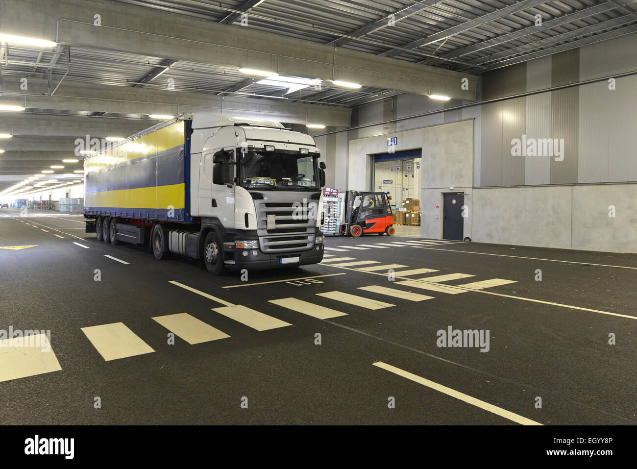 Truck in a parking garage Stock Photo - Alamy