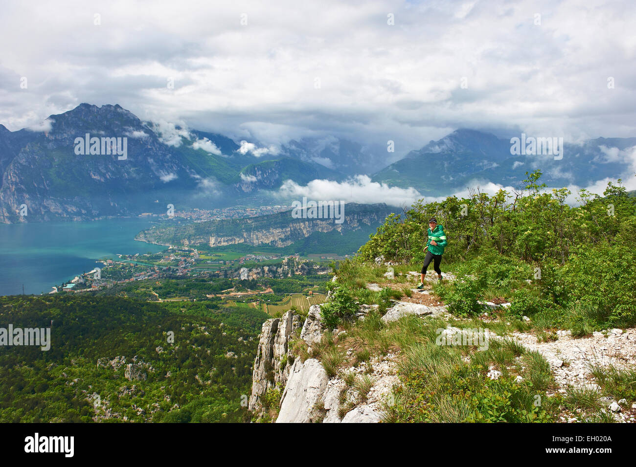 Man running at lake garda hi-res stock photography and images - Alamy