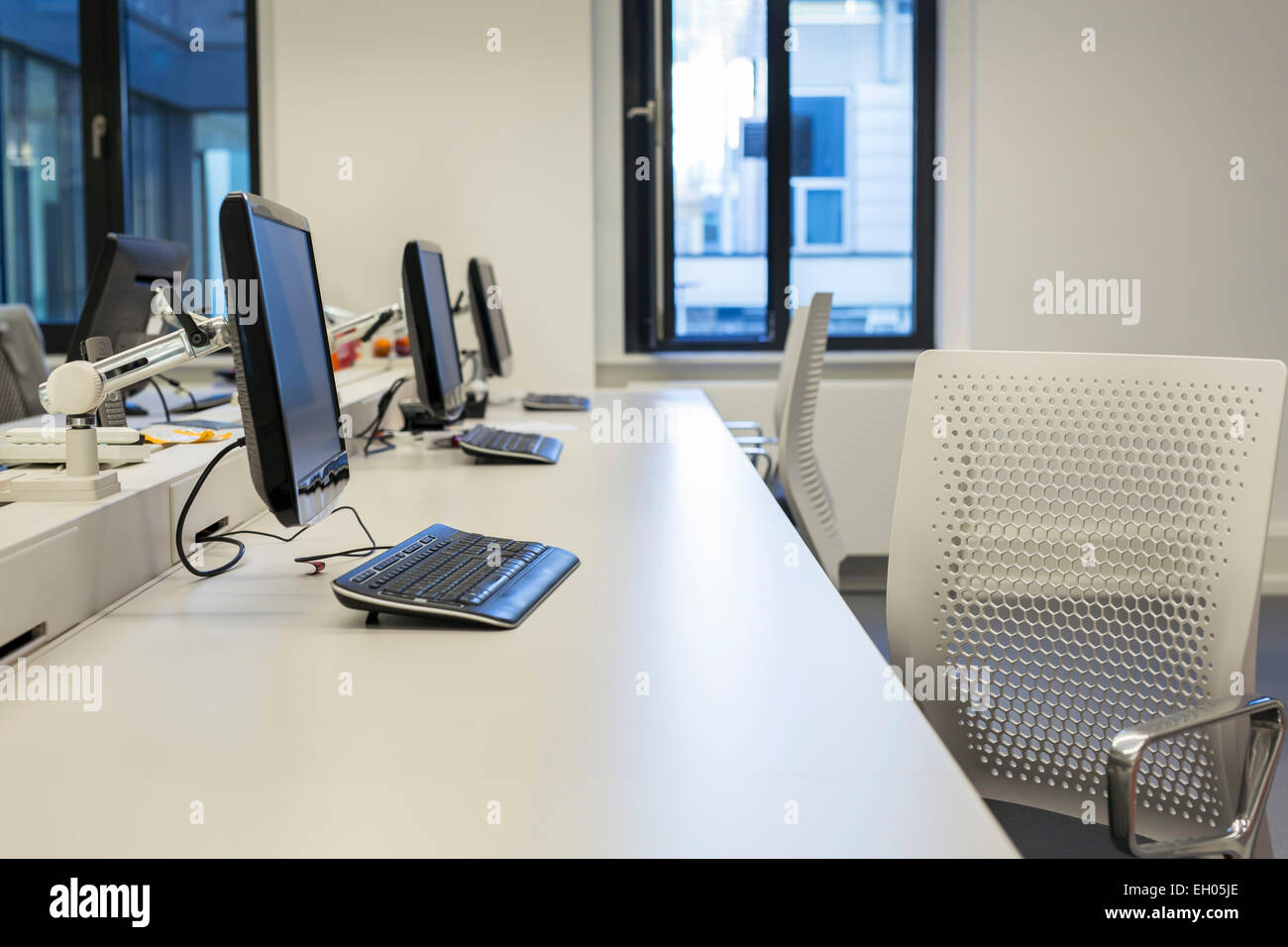 Computer workstation in an office Stock Photo Alamy