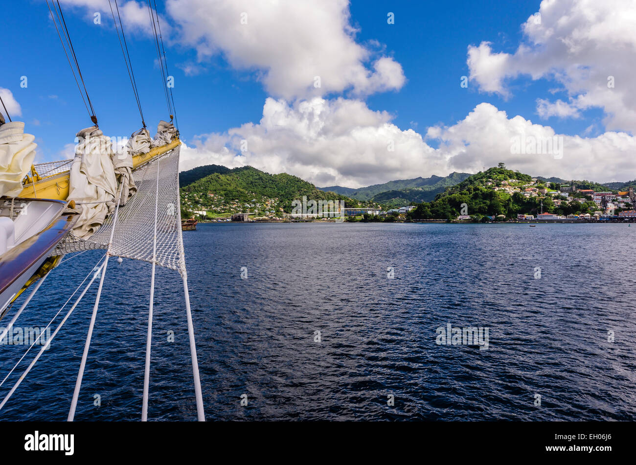 Antilles, Lesser Antilles, Grenada, view to St. George's from sailing ...