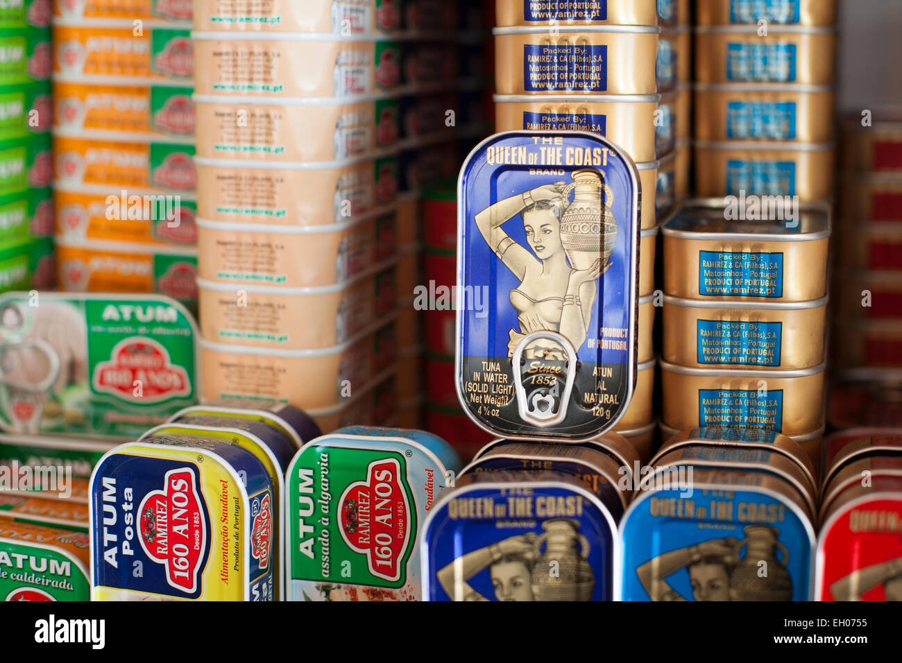 SHOP ' A LOJA DAS CONSERVAS ' WITH TINNED FISH AT DOWNTOWN LISBON, PORTUGAL. Stock Photo