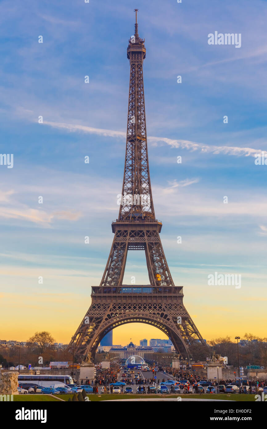 Eiffel tower, La Tour Eiffel, at winter suset in Paris, France. Beautiful view from Trocadero, Palais de Chaillot Stock Photo