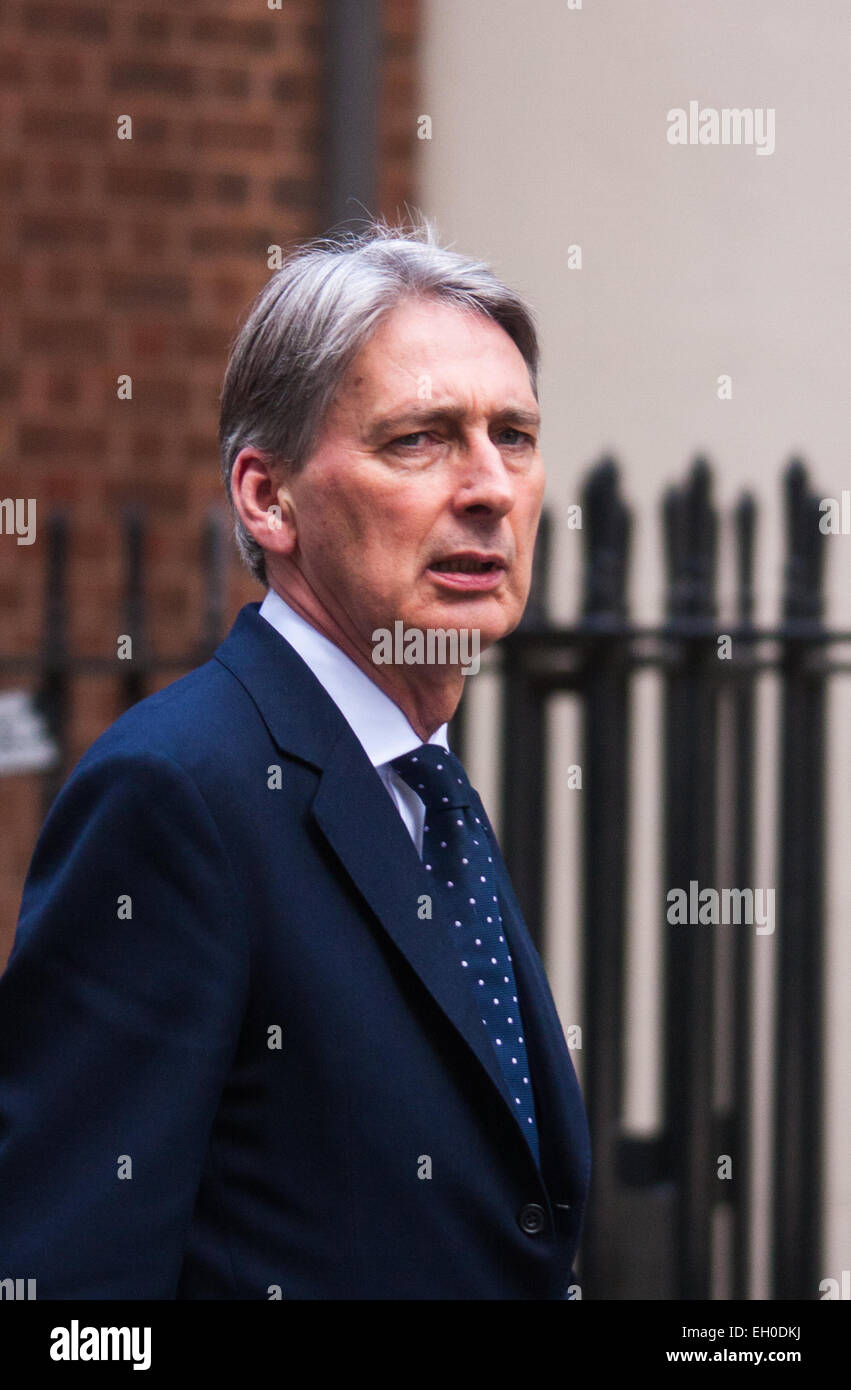 London, UK. 4th March, 2015. British Foreign Secretary Philip Hammond arrives in Downing Street ahead of a visit by President Enrique Peno Nieto of Mexico who is on a State visit. Credit:  Paul Davey/Alamy Live News Stock Photo