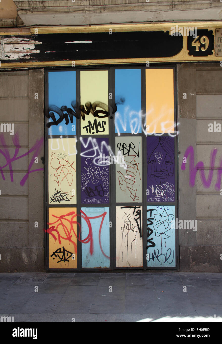 Run down neighbourhood hi-res stock photography and images - Alamy
